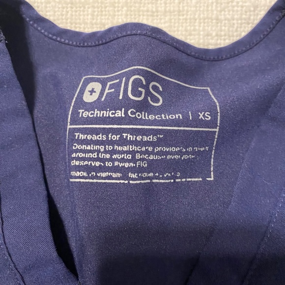 Figs Navy Blue Scrub Set - Picture 5 of 6